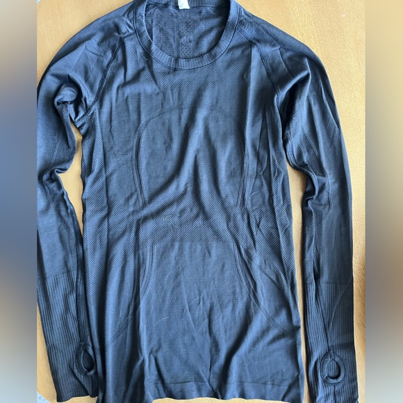 Lululemon Swiftly Long Sleeve Tech - Picture 1 of 3
